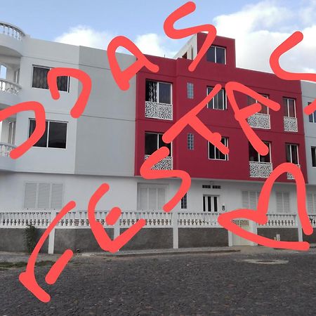 Appart Chris Mindelo Eksteriør billede